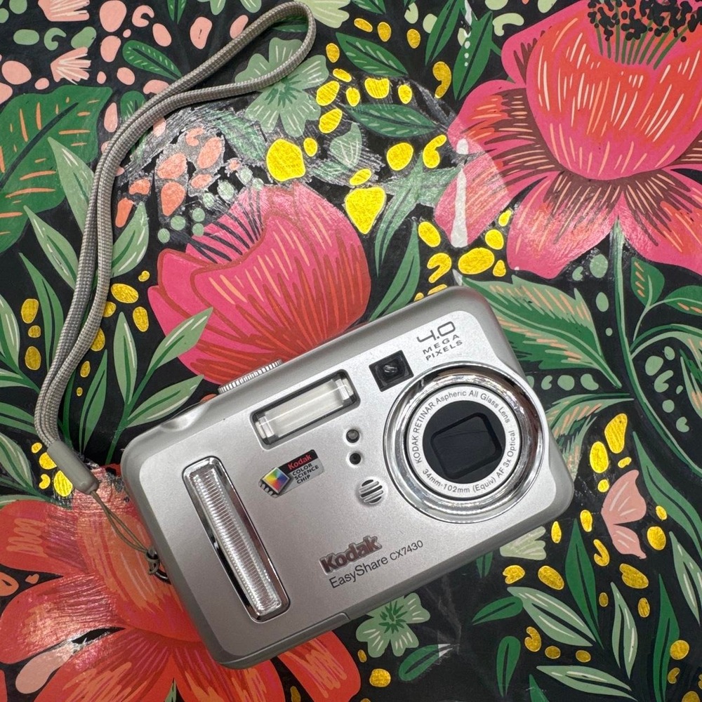 Kodak EasyShare CX7430 Digital Camera – Compact Point-and-Shoot Camera
